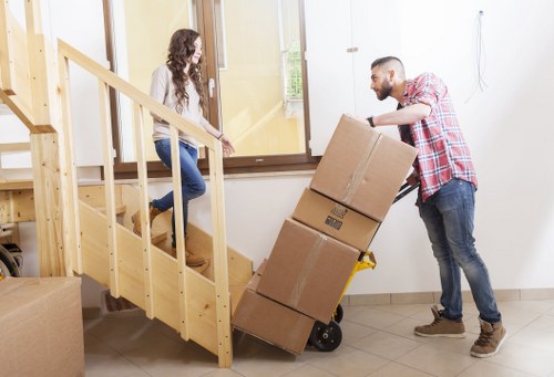 Local van transport service in Thehale for furniture and boxes